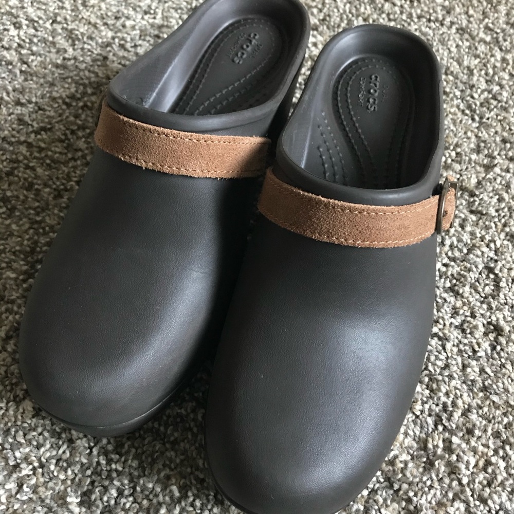 Croc Wedges